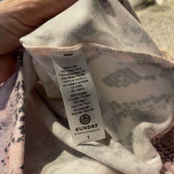 Sundry Python Cozy Sweatshirt. - Picture 6 of 6